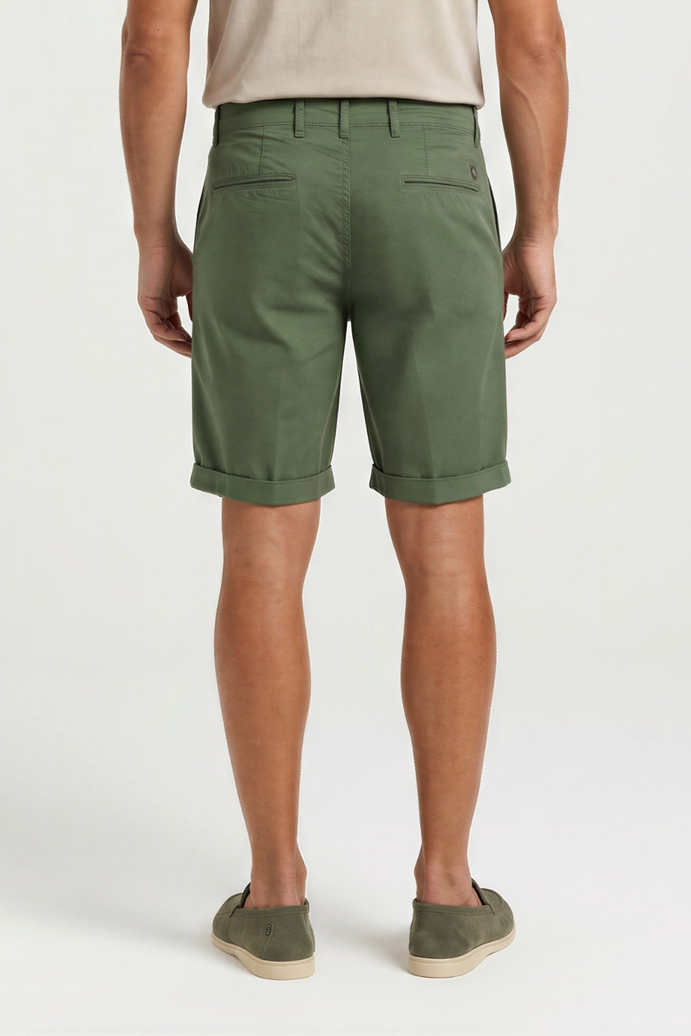 VERDE MILIT.
