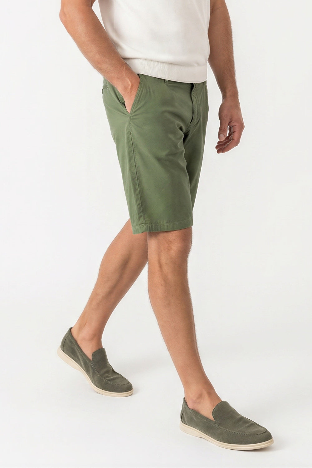 VERDE MILIT.