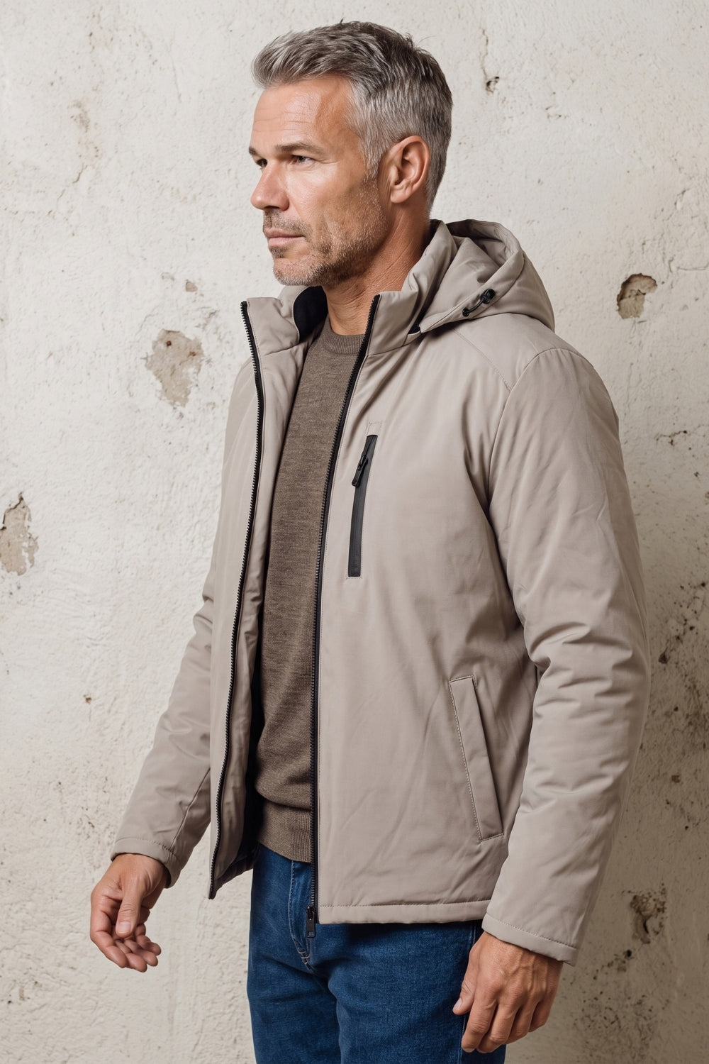 3-QUARTER JACKET WITH DETACHABLE HOOD
