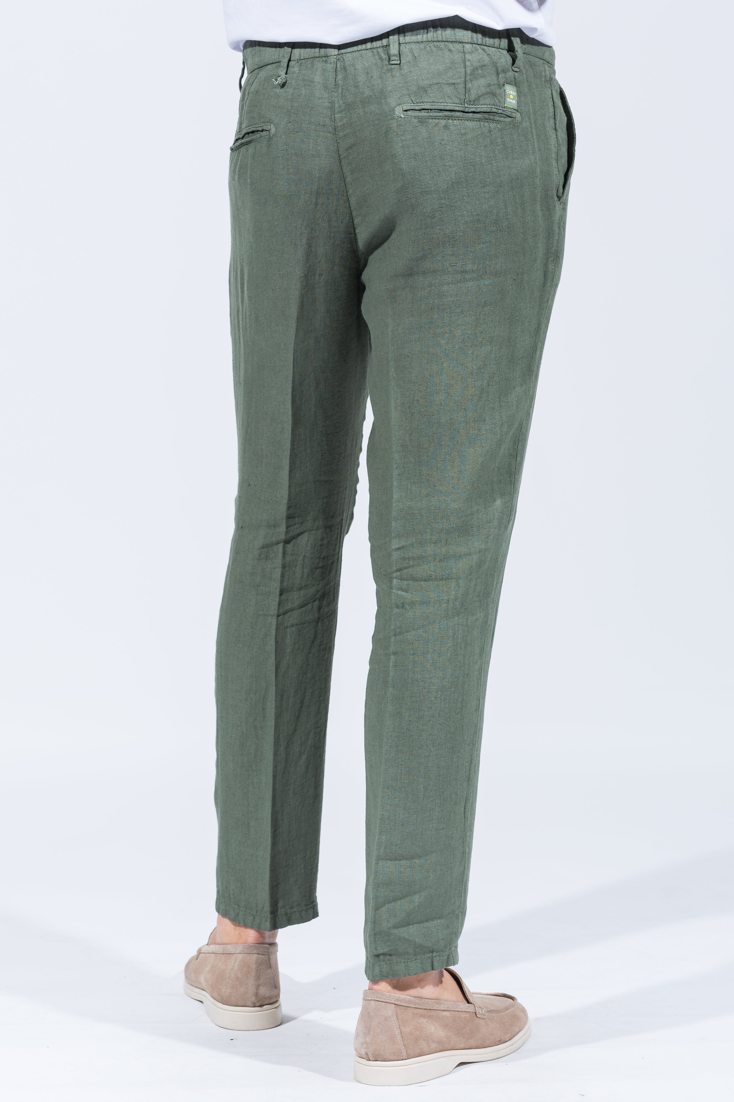 PANTALACCIO CON MOLLA IN LINO TINTO CAPO