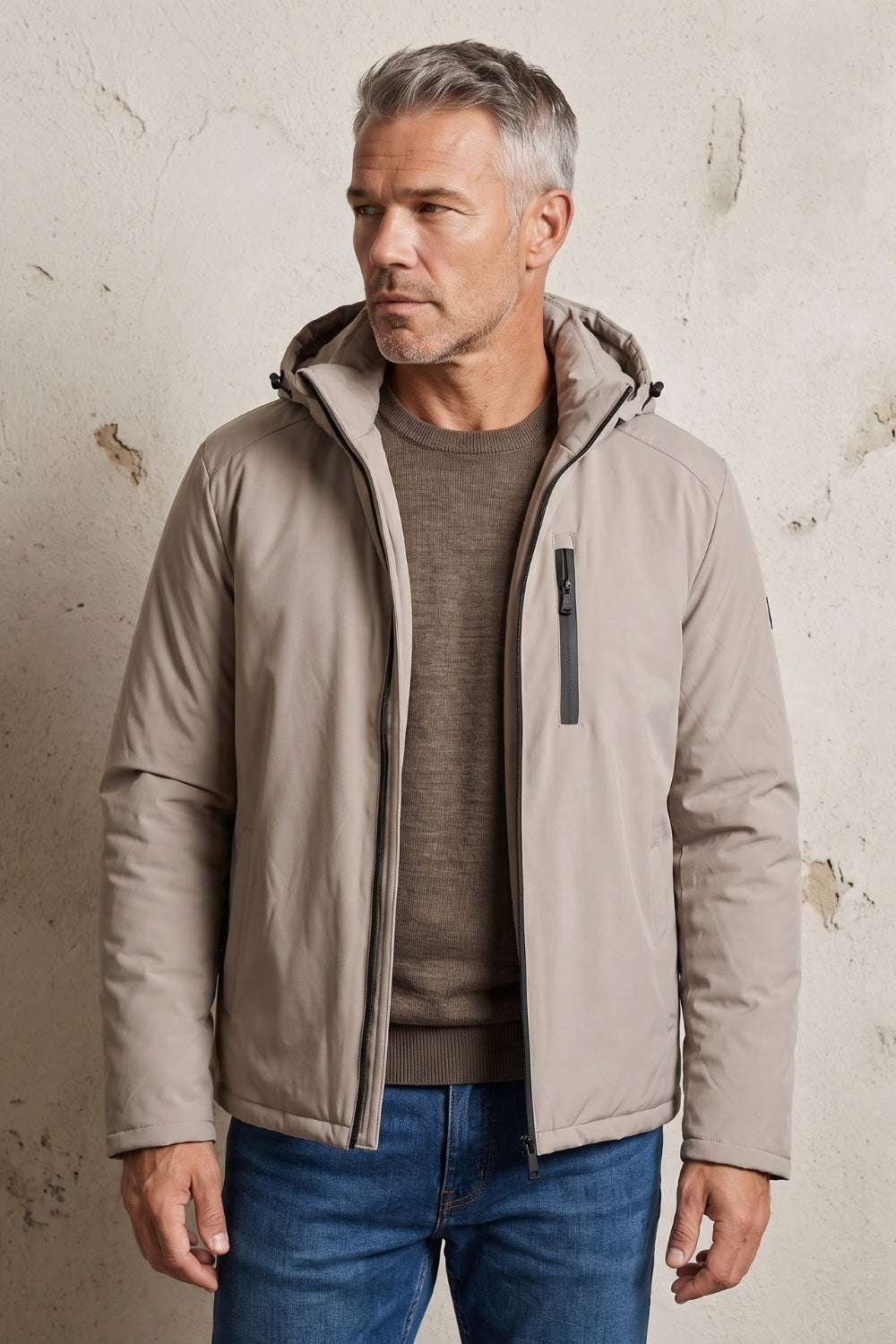 3-QUARTER JACKET WITH DETACHABLE HOOD