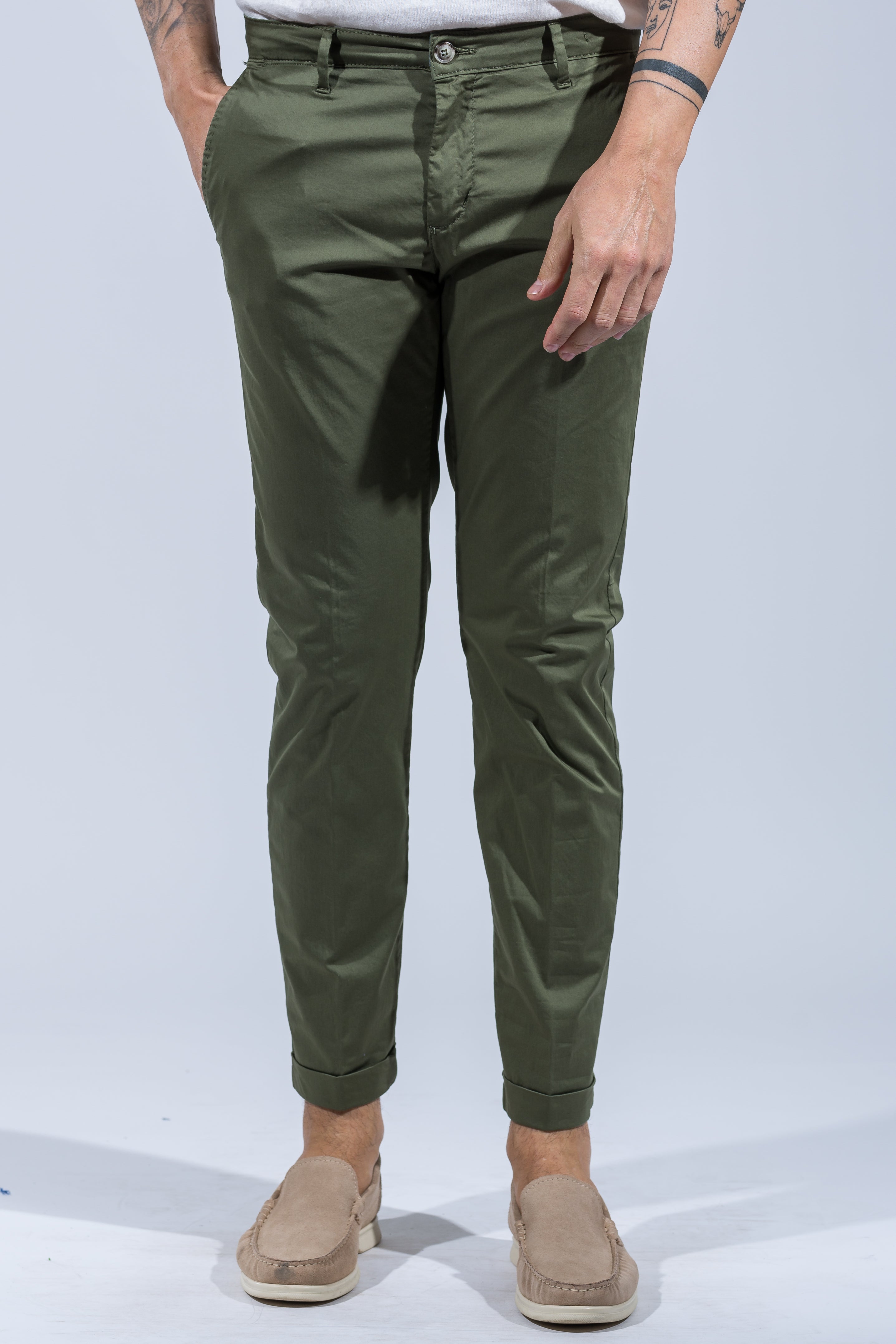 VERDE MILIT.