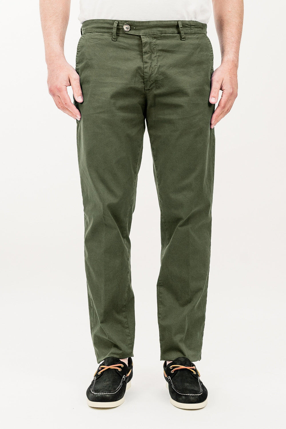 VERDE MILIT.