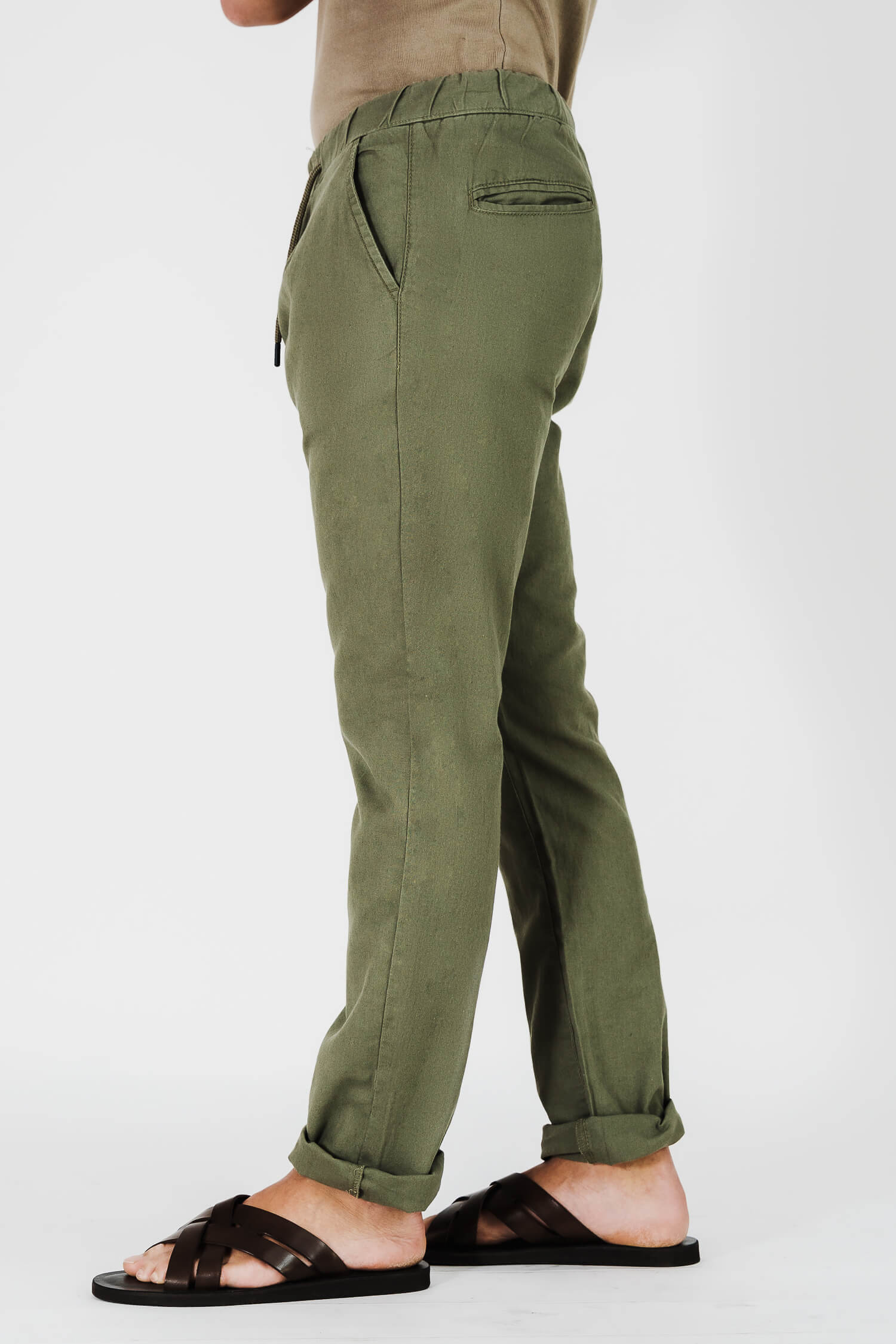 VERDE MILIT.