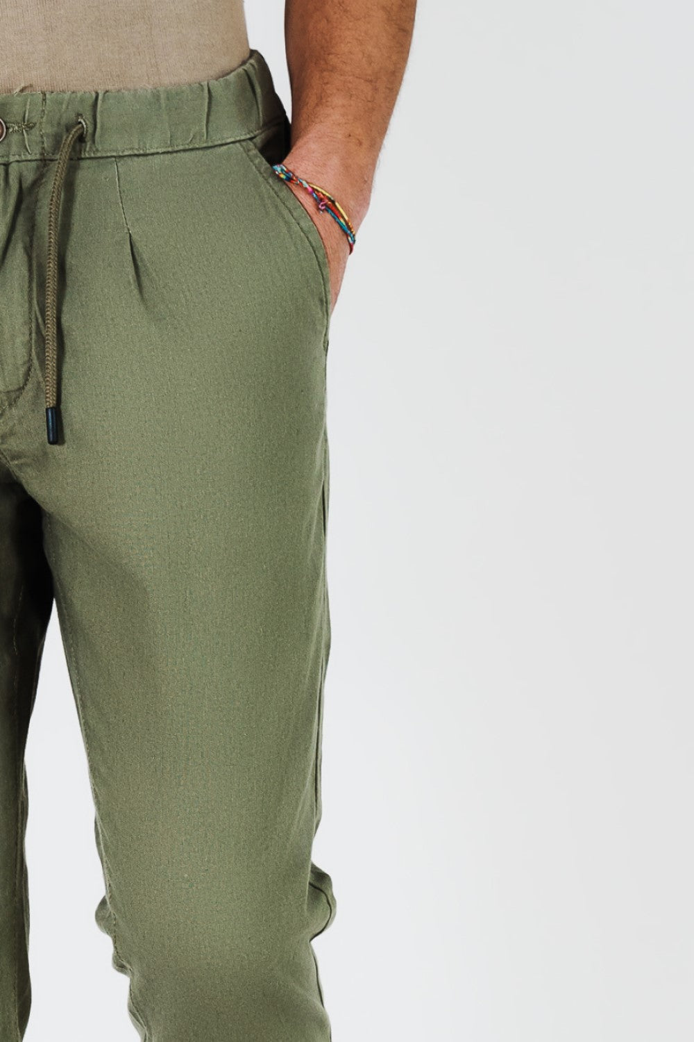 VERDE MILIT.