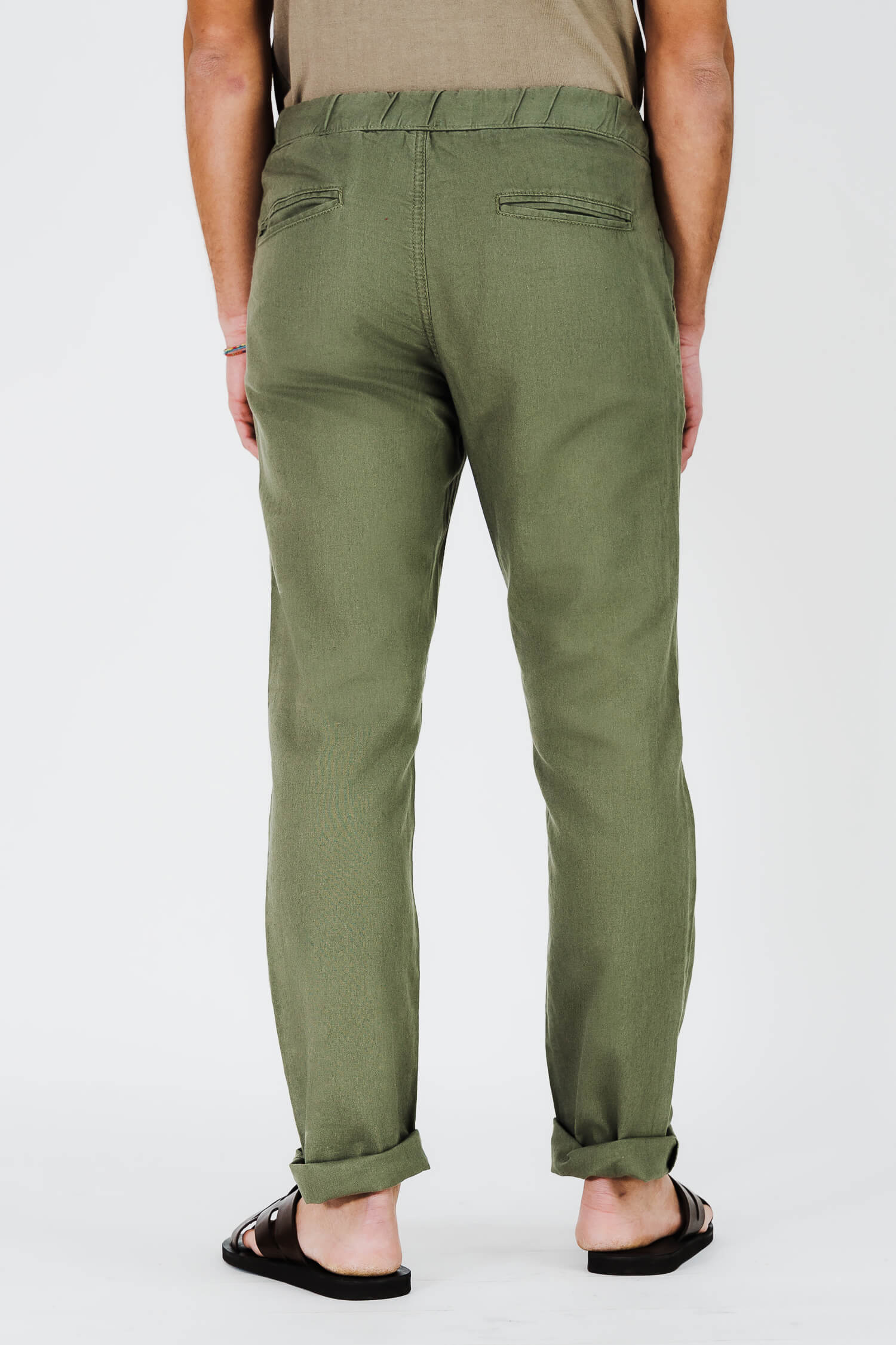 VERDE MILIT.
